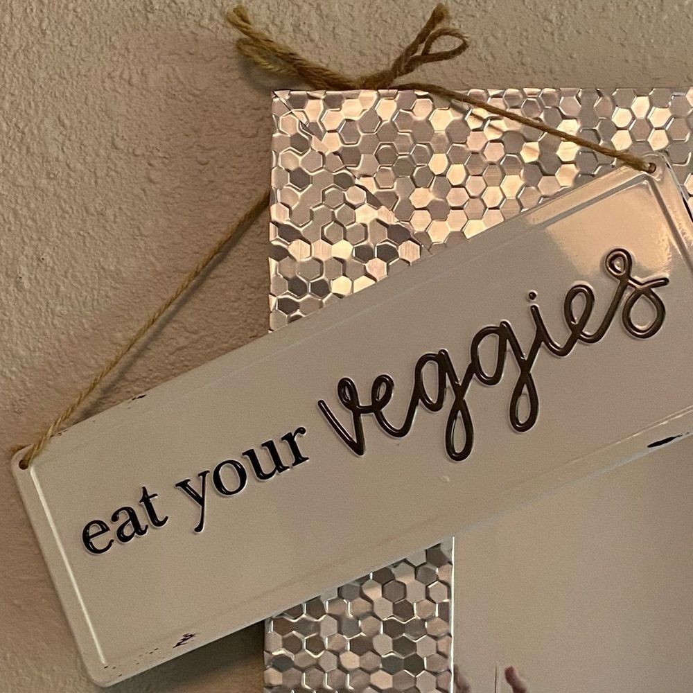 *EUC* Eat Your Veggies Galvanized Home Decor Wall Art Decor